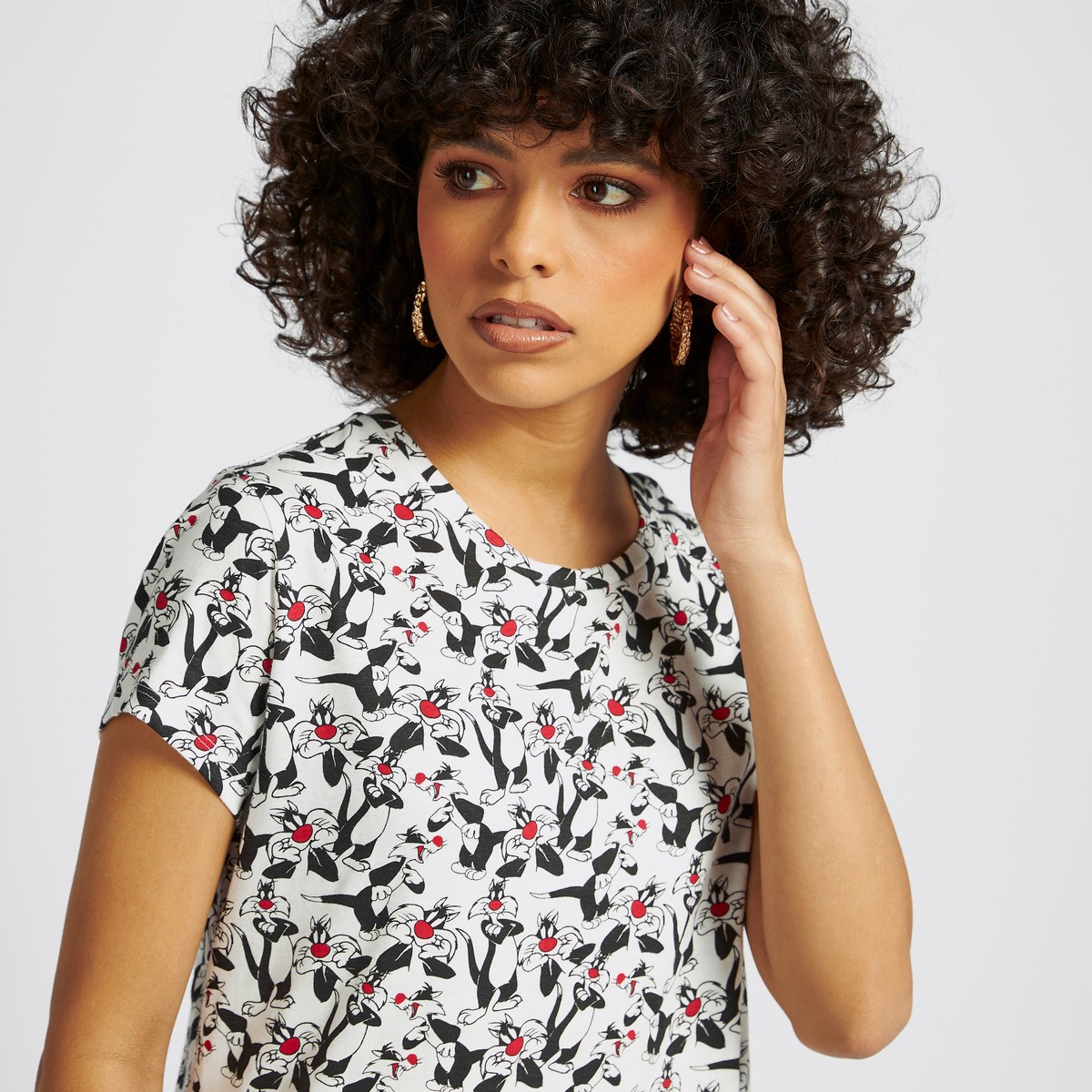 Sylvester Print T-shirt with Round Neck and Cap Sleeves 2