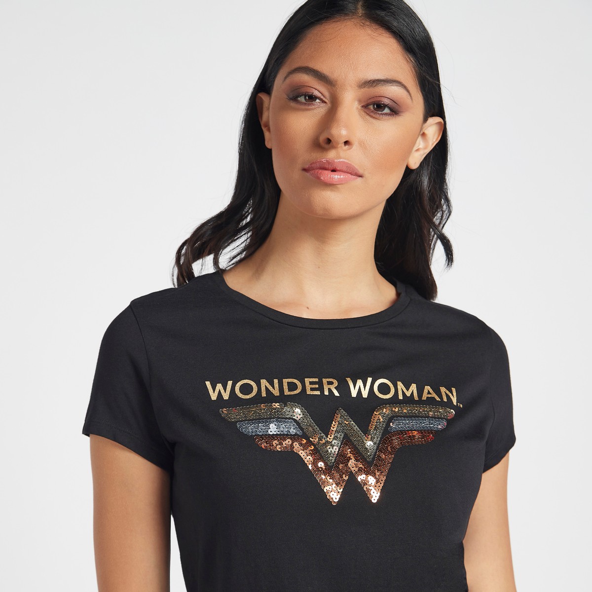 Wonder Woman Sequin Detail T-shirt with Round Neck and Cap Sleeves 2